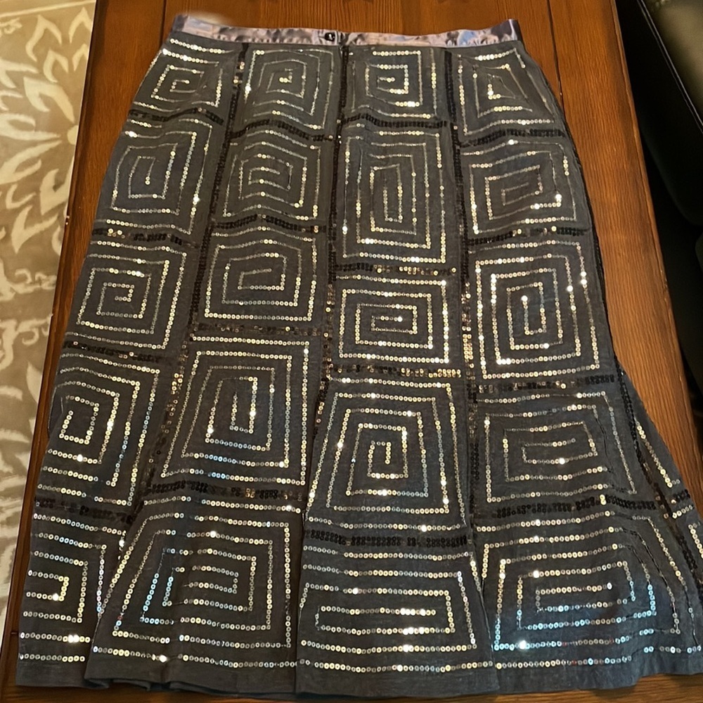 Sequined Lined Maxi Skirt. Elegant. Gray. Size 18 - Picture 7 of 12